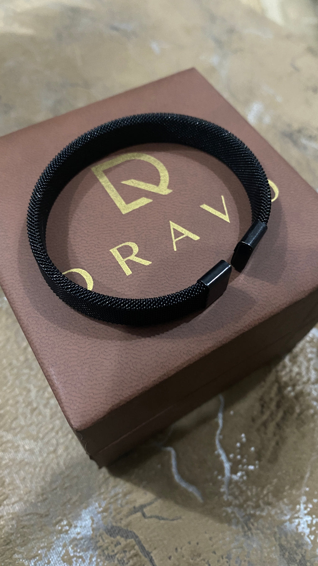 Black Mesh Magnetic Bracelet