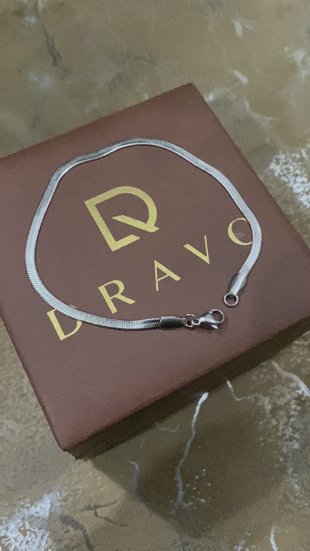 Premium Snake Chain Bracelet – Silver